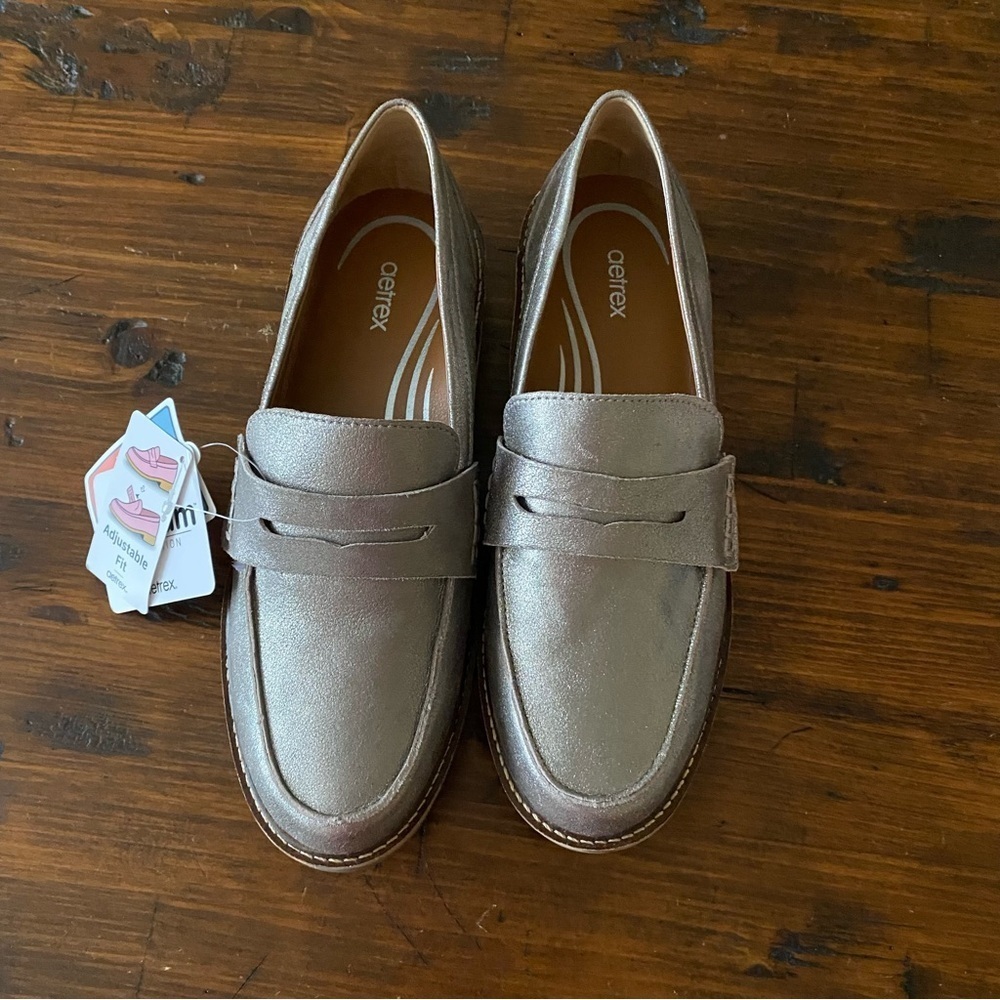 Aetrex Womens Collette Loafer Shoe - Brushed Silver NWT Size EU 38 US 7.5-8 - Picture 2 of 11
